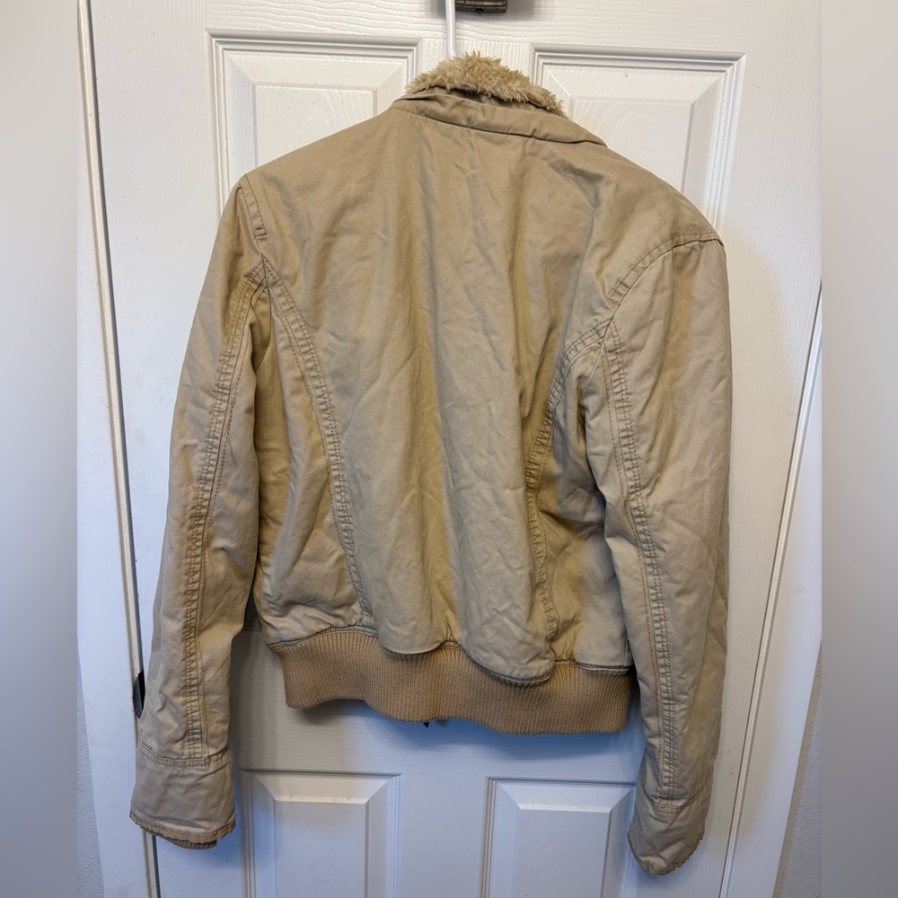 Aeropostale Woman’s Tan Zipper and Button Up Jacket Size Large - Picture 3 of 10
